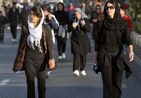 بررسی یک اولویت اجتماعی برای زنان و دختران ایرانی